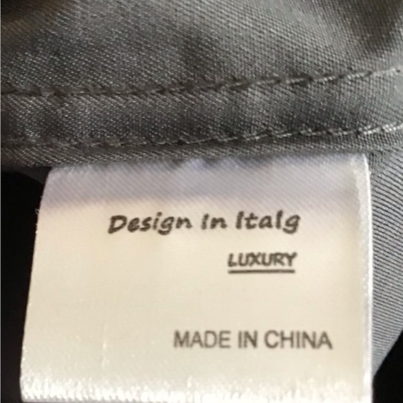 Men's Long-Sleeve Dress Shirt in Gray - Classic Button-Front - Picture 6 of 7